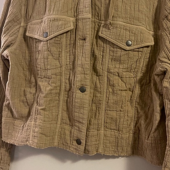 EVEREVE Laine Gauze Shacket - Picture 5 of 5